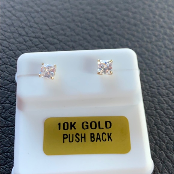 10K Gold Push Back 4mm Princess cut Earrings same day shipping - Picture 4 of 11